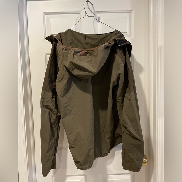 Fjäll Räven Kalfjäll Softshell Jacket - Kids XL- Army Green (Used) - Picture 2 of 13